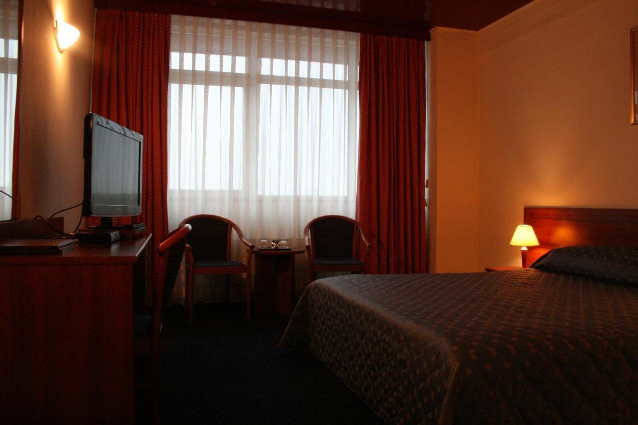 Hotel Excelsior Timisoara Luaran gambar