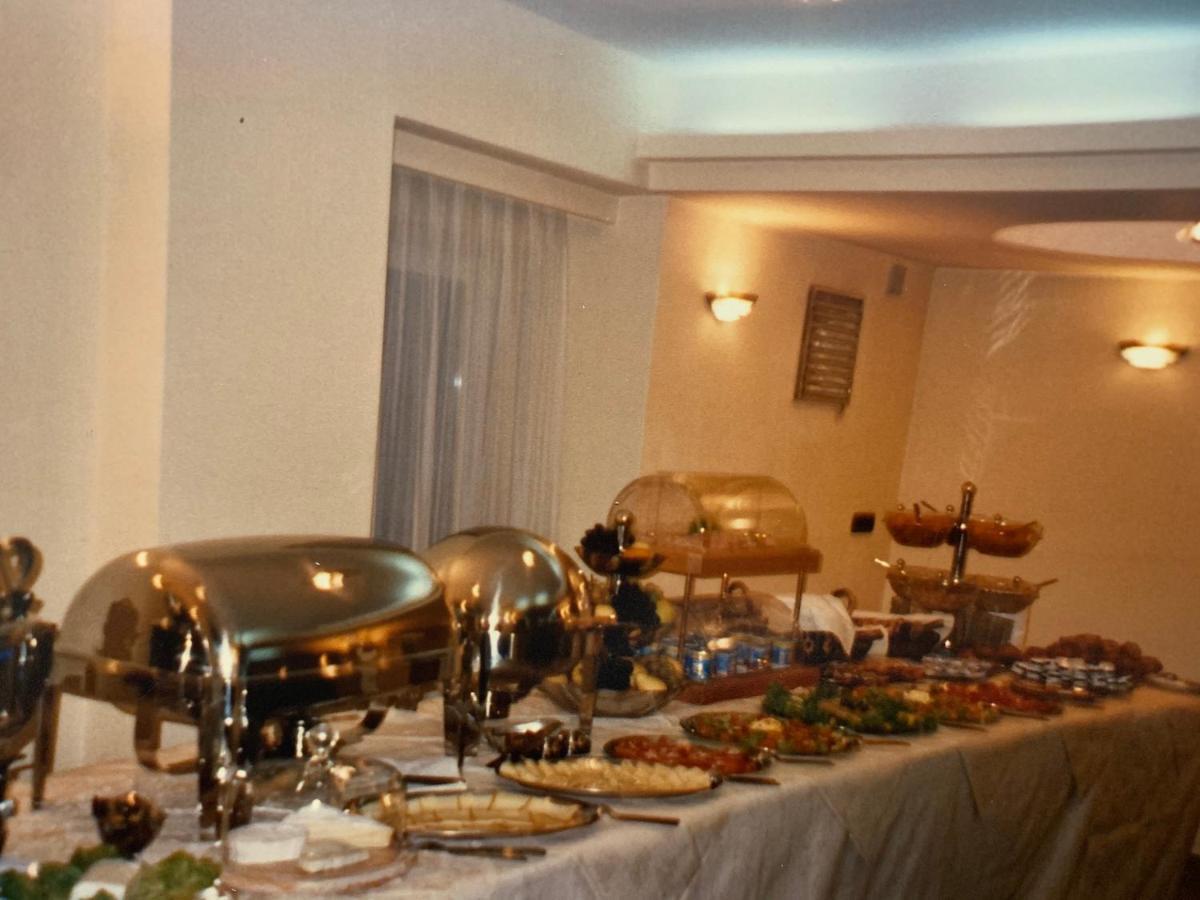 Hotel Excelsior Timisoara Luaran gambar
